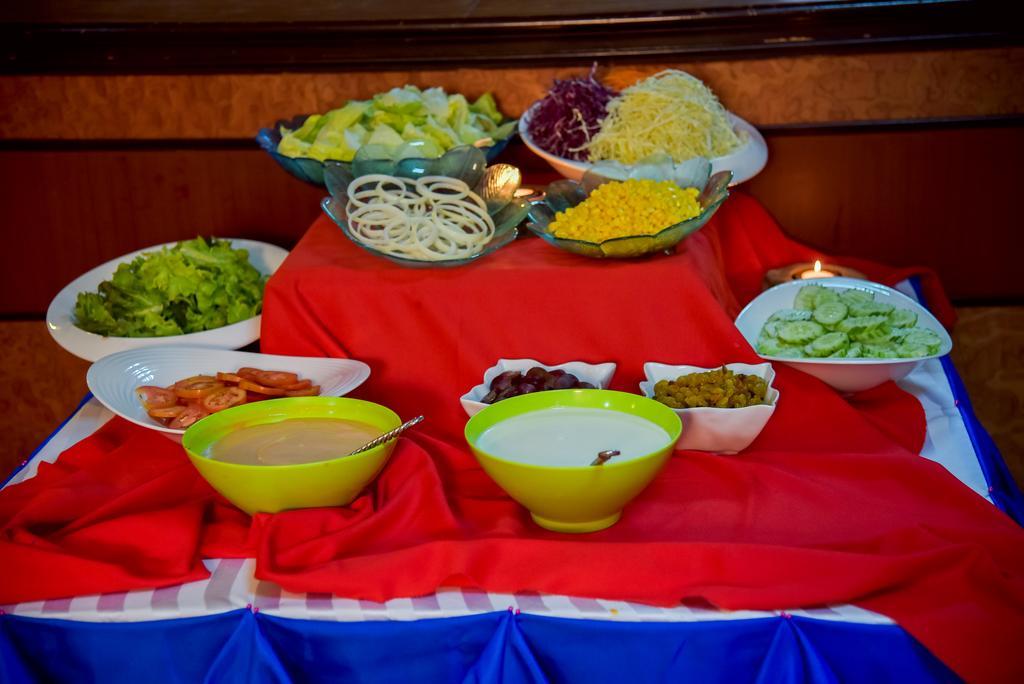 צ'ה אם Season Palace Huahin Hotel מראה חיצוני תמונה