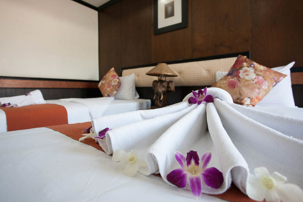 צ'ה אם Season Palace Huahin Hotel מראה חיצוני תמונה