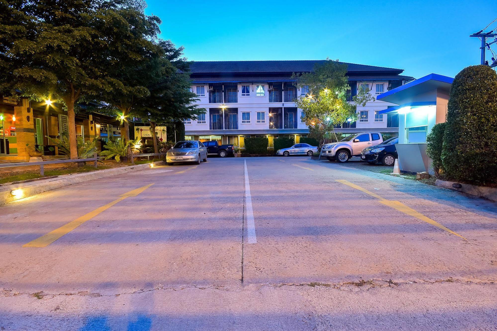 צ'ה אם Season Palace Huahin Hotel מראה חיצוני תמונה