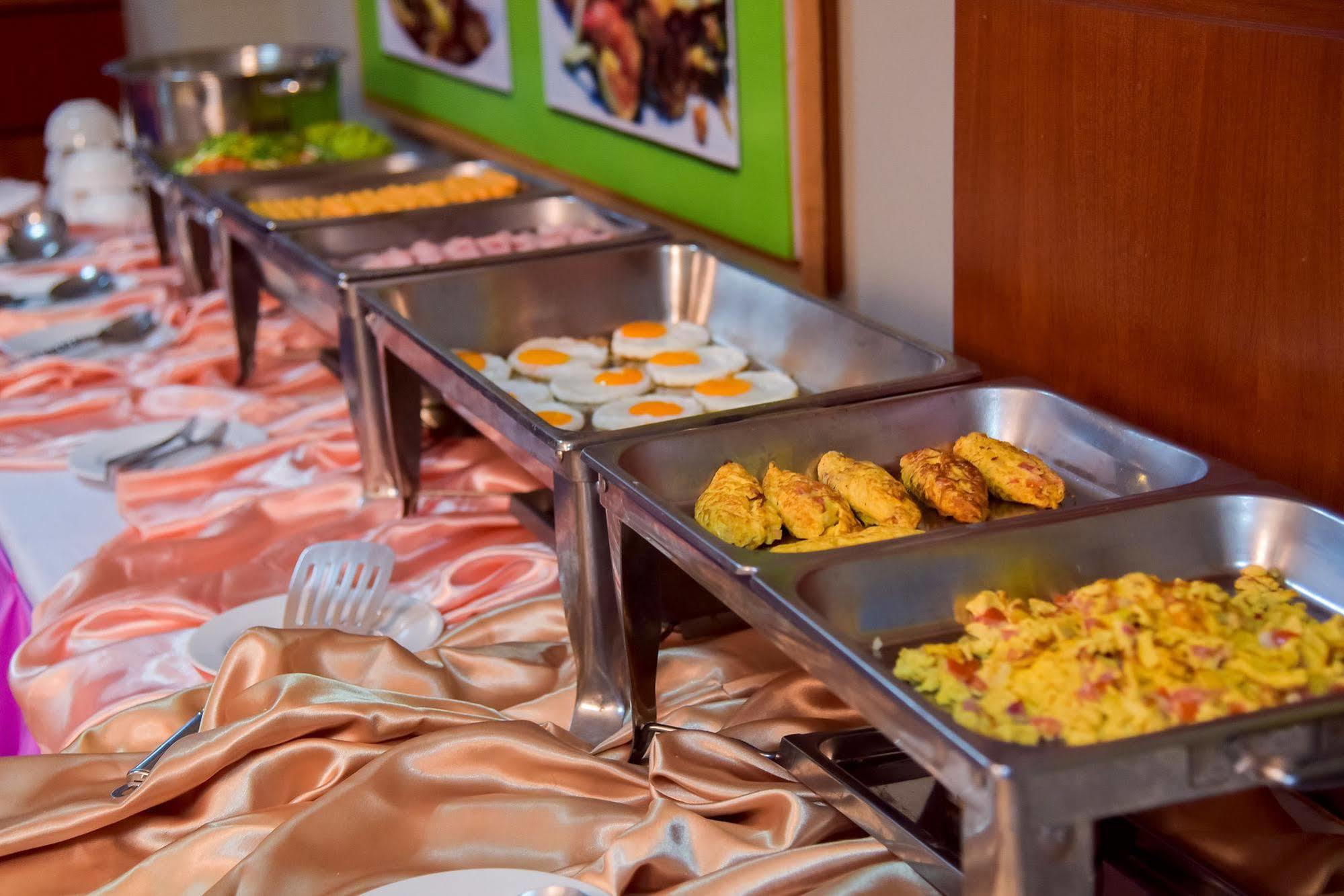 צ'ה אם Season Palace Huahin Hotel מראה חיצוני תמונה